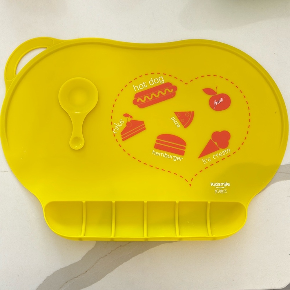 Cute Kid’s Silicone Placemat with Food Design